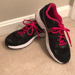 Nike Dart 9 Sneakers